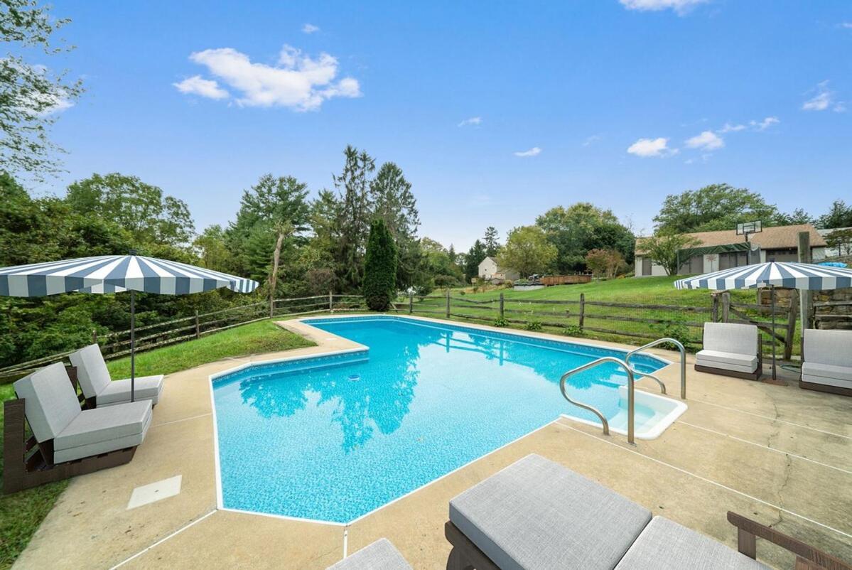 Comfort, Fun, & Charming - 5BR Oasis with Pool Coatesville Экстерьер фото